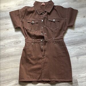 Entro Brown Buttoned Mini Dress